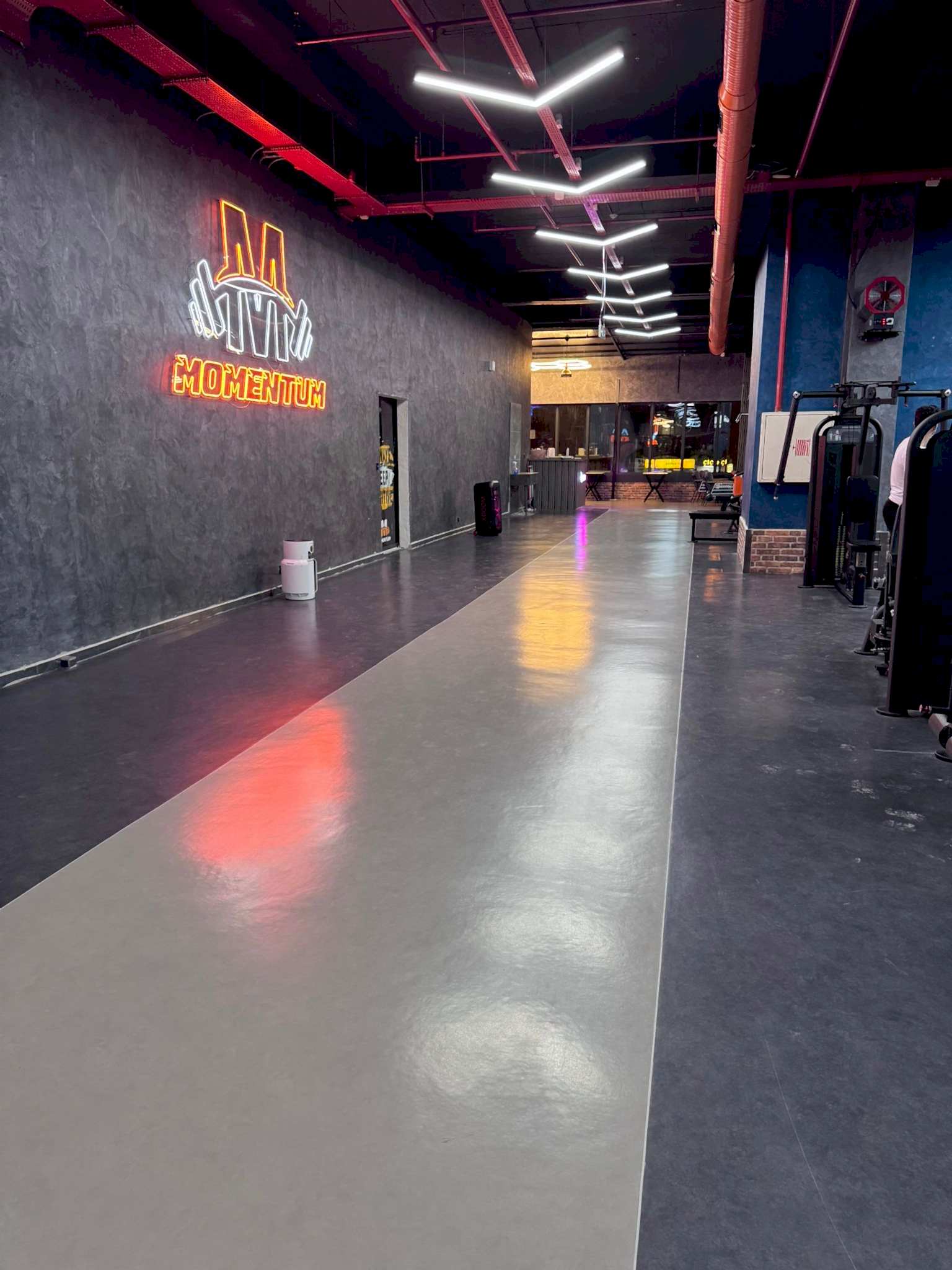 Momentum Fitness - Salon Genel Görünüm